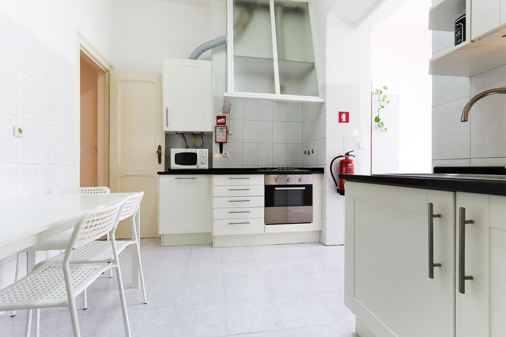 Cozy And Sunny Apartment - Anjos, Lisbon Exterior photo